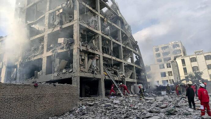 There is no easy exit to Trump’s war - Financial Times