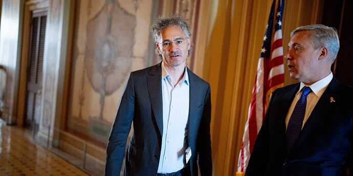 Palantir CEO Alex Karp says top tech talent is about to get 'crazy valuable' - Business Insider