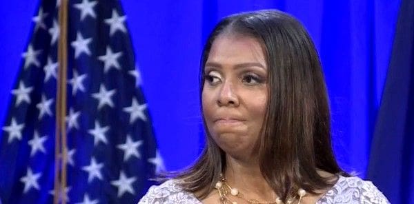 U.S. senator targets ‘crooked politicians’ who commit fraud with mandatory minimum jail terms